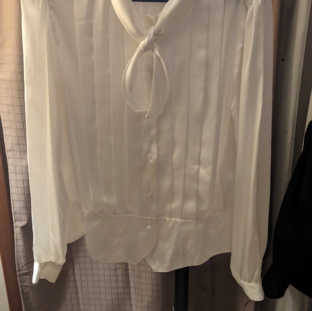 Blouse - Picture 4 of 4
